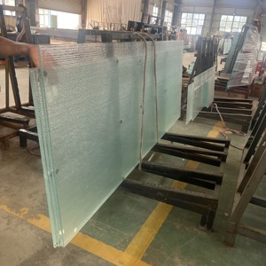 Verre de sécurité gaufré à chaud de haute qualité avec motif personnalisé pour la décoration murale intérieure des halls d'entrée - Product Image 1