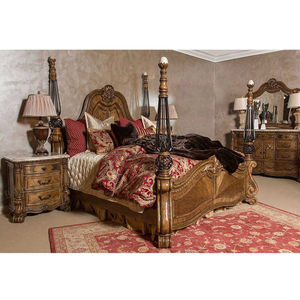 Ensemble de <span class=keywords><strong>chambre</strong></span> à coucher complet en <span class=keywords><strong>bois</strong></span> <span class=keywords><strong>massif</strong></span> sculpté, style campagne américaine antique, avec lit à baldaquin, coiffeuse et tables de chevet - Product Image 2