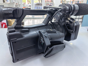 Videocámara Profesional Sony HXR-NX3 1080P HD, Zoom Óptico 20x, Grabadora de Video NXCAM AVCHD - Product Image 5