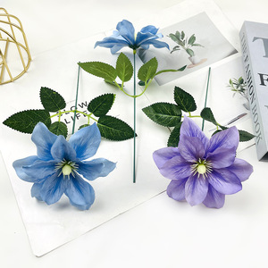 Fleur artificielle en soie à tige unique 22 cm, camélia violet, bleu ciel, rouge, pour décoration de mariage et de maison - Product Image 3