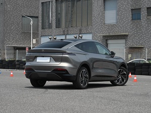 Auto Elettrica a Nuova Energia Versione Avanzata 2025, Ricarica Rapida 800V, SUV Familiare Intelligente con Trazione Integrale - Product Image 4