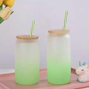 Jarra de Vidrio Ecológica Reutilizable de 20 oz para la Piscina, la Playa y la Diversión del Verano - Product Image 3