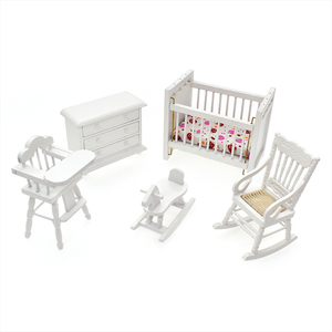 ILAND Dollhouse Meubles Lit Bébé Lit Pépinière Chambre Placard Ensemble Chaise Berçante Cheval de Bataille Pour Maison de Poupée Accessoires - Product Image 1
