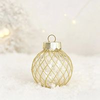 Boule de Noël élégante en verre artisanal, transparente, taillée en diamant, avec grille dorée, ornement suspendu pour sapin de Noël, décoration de maison pour les fêtes