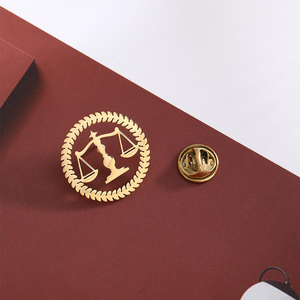 Spilla in Metallo Fusione a Tre Colori con Motivo Avvocato e <span class=keywords><strong>Giudice</strong></span> per Anniversari e Distintivi della Giornata Nazionale - Product Image 2