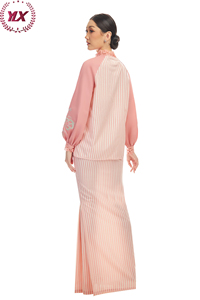 กระโปรงยาว Baju kurung สีชมพูคุณภาพพรีเมี่ยมและเซ็ตเสื้อปักลายสำหรับแบบดั้ง<span class=keywords><strong>เด</strong></span>ิม - Product Image 4