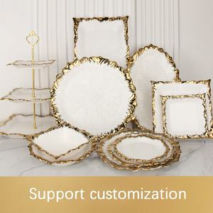 Vaisselle en porcelaine de style moyen-oriental moderne et luxueux, bordure dorée, motif carré blanc, plat ovale rectangulaire en céramique, bordure dorée - Product Image 6