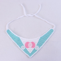 Accessoires pour animaux de compagnie personnalisés en gros Collier de chien d'été avec broderie imprimée et écharpe Bandana en tricot pour animaux de compagnie