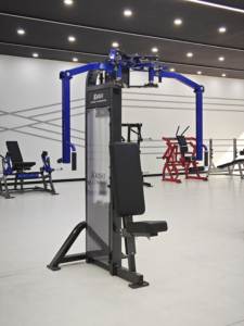 Appareil de musculation multifonction Kaishi ISO réglable pour poitrine/dos/bras, construction en acier, pile de poids de 138 kg, usage commercial - Product Image 3