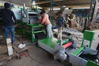 Ligne de revêtement textile professionnelle pour la lamination et la finition de précision des tissus pour les vêtements et les matériaux techniques