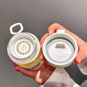 Hao Cai Plastic Water Bottle With Tea Infuser 500Ml Portable Travel Mug For Outdoor Use - Product Image 1