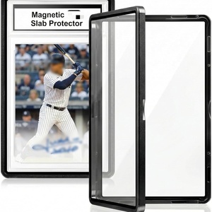 Support de Présentation Populaire pour Cartes Sportives avec Protection UV, Cadre en Aluminium et Verre Trempé - Product Image 1