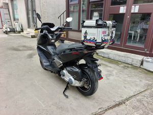 2020 Gebrauchter Longjia VMAX <span class=keywords><strong>Ie300</strong></span> 300cc Benzin-Roller Touring-Motorrad mit Höchstgeschwindigkeit >80km/h - Product Image 4