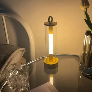Lampu meja Usb dapat diisi ulang kontrol sentuh kamar tidur lampu Led logam portabel penjualan Pabrik Ide produk baru 2024 mewah luar ruangan