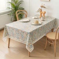 Nappe Jacquard Florale Vintage avec Pompons, Housse de Table Rectangulaire Tissée pour la Décoration de la Salle à Manger à la Maison