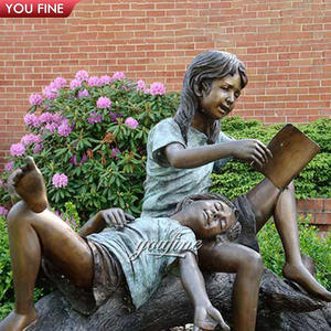 Statue <span class=keywords><strong>de</strong></span> <span class=keywords><strong>jardin</strong></span> en bronze cuivré, garçon et fille assis lisant un livre, sculpture sur banc - Product Image 1