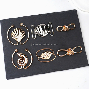 Nhà Máy Biểu Tượng Tùy Chỉnh Không Thường Xuyên Trang Trí Vòng Khóa Cho Phụ Nữ Giày Ăn Mặc Đồ Bơi Kim Loại Pin Kẽm Hợp Kim Vành Đai Trang Trí Khóa - Product Image 6