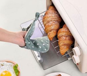 New <b>Silicone</b> Cotton Cloth Gloves Twill Double Microwave Oven Heatproof Gloves Kitchen Baking BBQ Heat Insulation Mitts - Product Image 4