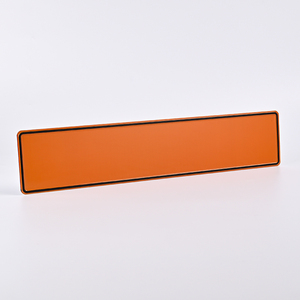 Placa de matrícula de <span class=keywords><strong>coche</strong></span> en blanco de aluminio reflectante con borde en relieve personalizado del fabricante para <span class=keywords><strong>coche</strong></span> - Product Image 1