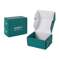 Boîtes d'emballage en carton de taille personnalisée avec impression de logo Boîte postale d'expédition en papier ondulé pliable recyclable pour chaussures et vêtements