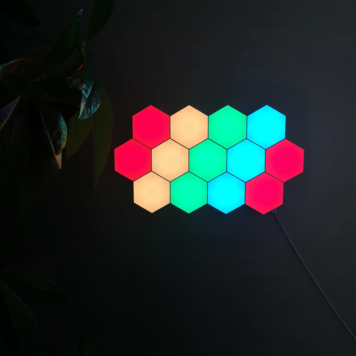 ไฟห้องเล่นเกม RGB ไฟหกเหลี่ยมสีสันสดใสสัมผัสแผง Modular Led ติดผนังไฟหกเหลี่ยมของขวัญความคิดใหม่2021