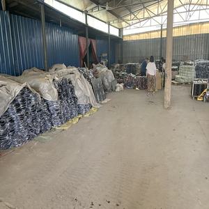 Set barbel lapis karet pria 20kg, peralatan kebugaran rumah dengan berat yang dapat disesuaikan, besi cor padat, batang halter karet - Product Image 6