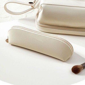 Bolsas de aseo de maquillaje de cuero de viaje para mujer al por mayor de fábrica, estuche organizador de cosméticos, caja de almacenamiento de belleza, conjunto de bolsa de regalo de Navidad - Product Image 4