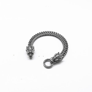 Yunnique Pulsera de cadena con cabeza de dragón de titanio, regalo unisex para parejas, joyería, diseño geométrico - Product Image 4