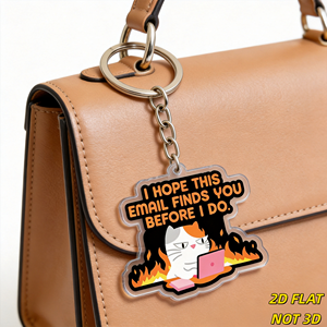 Portachiavi Divertente Gatto in Fiamme - Spero che Questo Email ti Trovi Prima che lo Faccio - Ciondolo in Acrilico con Laptop Rosa - Accessorio Umoristico - Product Image 5