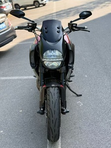 Oferta Especial: Motocicleta Ducati 1 Monster 1200CC, Refrigerada por Agua, Bicilíndrica, Premium, Potente, Estilo Cruiser - Product Image 3