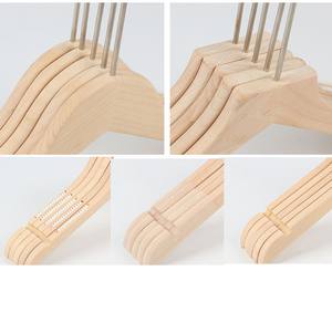 Meilleure vente évaluée <span class=keywords><strong>pas</strong></span> <span class=keywords><strong>cher</strong></span> fournisseur de supermarché <span class=keywords><strong>en</strong></span> gros populaire antidérapant cranté costume de placard cintres <span class=keywords><strong>en</strong></span> bois pour mariage - Product Image 2