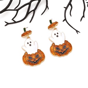 Pendientes Largos Vintage de Halloween para Mujer, Diseño de Cara de Fantasma, Diamantes, Calabaza Exagerada, Forma de Linterna y Mariposa - Product Image 6