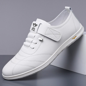 Mocasines Casuales de Cuero para Hombre Xtz, Suela Suave, Tacón Plano con Velcro, Zapatos de Ocio - Product Image 2