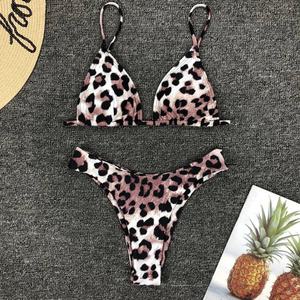 Conjunto de bikini brasileño de 2 piezas con estampado lindo y estilo surf, novedad 2026, con logo en la cintura - Product Image 3