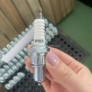 Hohe Qualität Auto Zündkerze RJ12C BPR6ES BP6ES W16EXR-U W20EXR-U 90919-01083 WR8DC + für Dodge GMC Chevrolet Chrysler Buick - Product Image 6