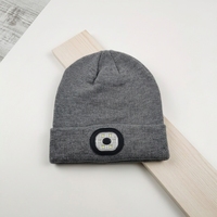 Bonnet en acrylique tricoté à LED pour adulte avec bande réfléchissante pour les voyages, les activités nocturnes en extérieur et l'hiver