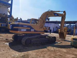 รถขุดตีนตะขาบ Caterpillar 320BL มือสองจากญี่ปุ่นแท้ รุ่น CAT 320B 320C 320D 320DL 325BL 330BL 315D2 - Product Image 2