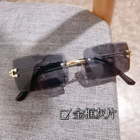 Lunettes de soleil rectangulaires en métal tendance avec verres dégradés, unisexes, décontractées, protection UV400, sans monture