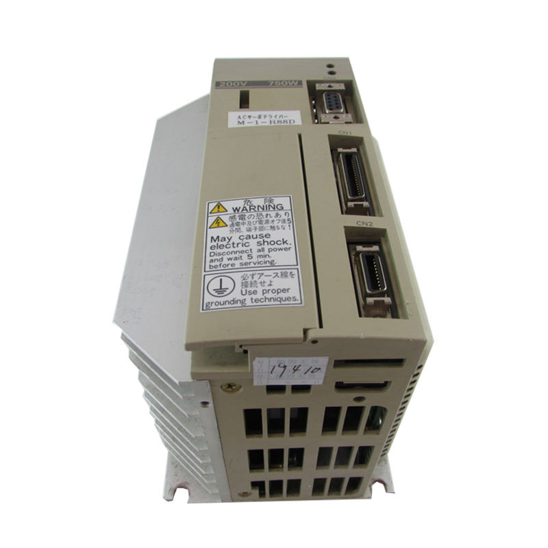 オムロン　ACサーボドライバー　R88D-KT08H NEW R88D-KT08H-Z R88D-KT08H-Z AC servo drive IN BOX R88D-KT08H AC