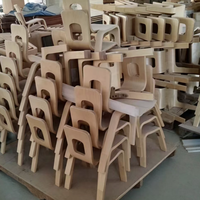 Chaise en bois pour tout-petits finition naturelle, tabouret en bois massif fait main pour salle de jeux, crèche, école maternelle, jardin d'enfants