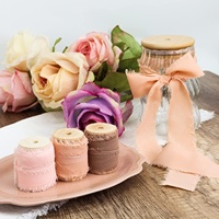 Ruban de Mousseline Brut Frangé Façonné Main Doux Bords Effilochés pour Emballage de Bouquet de Fleurs