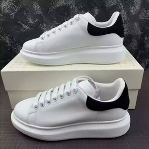 Latest Design Luxury Fashion Unisex Casual Sport Shoes Classical Genuine <b>Leather</b> High Quality <b>Sneakers</b> for Men - Product Image 1