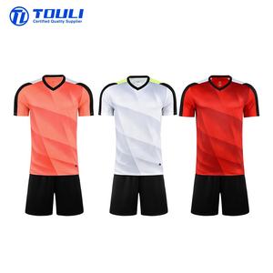 25-26 Set Pakaian Olahraga Sepak Bola Baru Terlaris 100% Serat Poliester Cepat Kering Nama dan Nomor Dapat Disesuaikan - Product Image 1