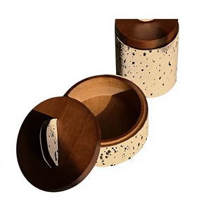 Boîte de rangement en bois artisanale avec couvercle rond, organiseur de cuisine, récipient décoratif pour la table, pot de rangement pour la maison - Product Image 2