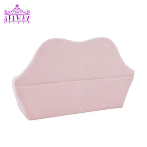 Foshan Speway Goedkope Prijs Schoonheidssalon Wachtbank Lippen Roze Fluwelen Stof Commerciële Bank - Product Image 3