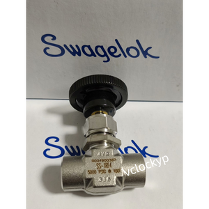 วาล์วเข็มแบบฝาครอบสเตนเลสสตีล Swagelok, NPT, SS-1RF4 มือสอง - Product Image 1