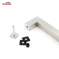 Barre de tirage pour porte de douche sans cadre en verre carré, avec poignée et porte-serviettes, finition nickel brossé, pour hôtel