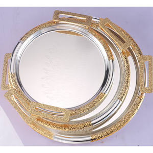 Plateau de service en métal de qualité supérieure - Parfait pour les réunions de famille et les fêtes - Product Image 6