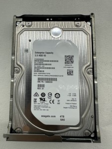 Disque dur ST4000NM0025 Exos 7E8 4 To SAS 12 Gb/s 128 Mo 3,5 pouces, stockage haute capacité 4 To pour la gestion de données étendue. S - Product Image 1