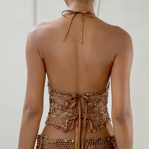 Top corto sexy de estilo exótico con lentejuelas, malla, espalda descubierta y lazo, con cuello halter asimétrico - Product Image 4